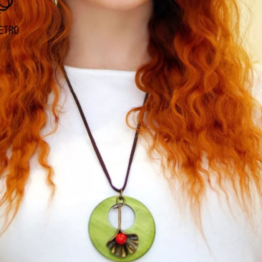 Asymmetrical Flower Shape Pendant/Necklace